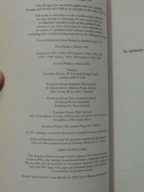 The Face Of Battle - A Study Of Agincourt, Waterloo And The Somme - John Keegan