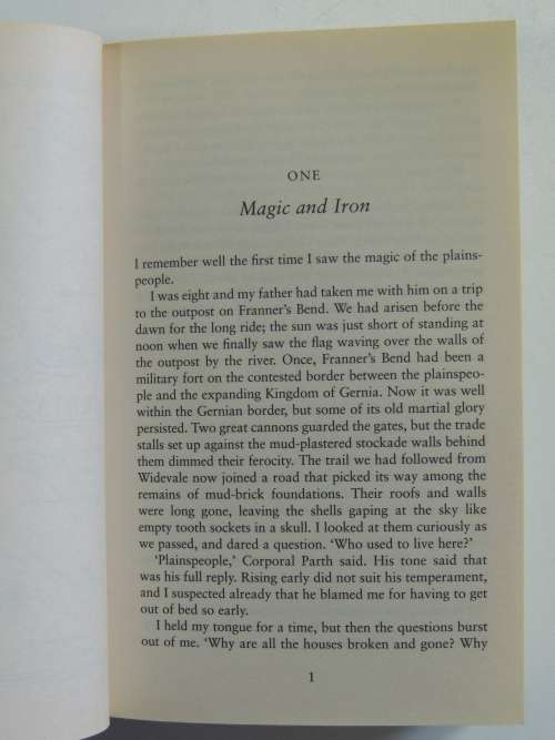 Shaman`s Crossing - The Soldier Son Trilogy Book 1 - Robin Hobb