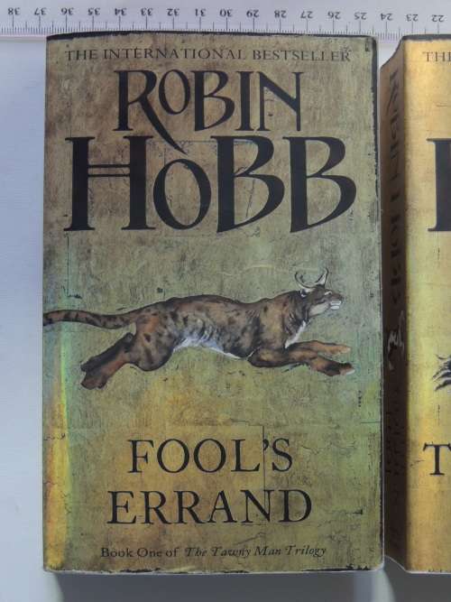 The Tawny Man Trilogy - Fool`s Errand, The Golden Fool, Fool`s Fate - Robin Hobb 3 Books