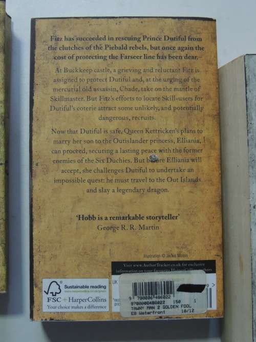 The Tawny Man Trilogy - Fool`s Errand, The Golden Fool, Fool`s Fate - Robin Hobb 3 Books
