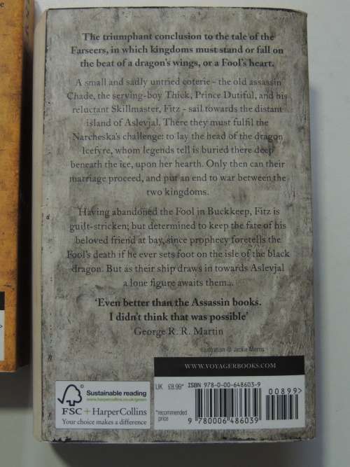 The Tawny Man Trilogy - Fool`s Errand, The Golden Fool, Fool`s Fate - Robin Hobb 3 Books