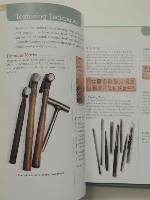 The Ultimate Jeweller`s Guide, Illustrated Reference of Techniques, Tools, Materials Joanna Goldberg