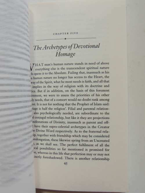 Symbol and Archetype, A Study of Meaning of Existence - Martin Lings