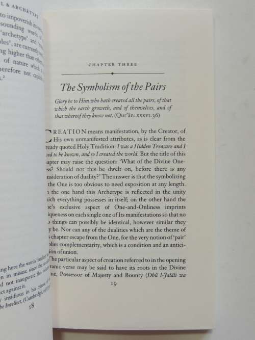 Symbol and Archetype, A Study of Meaning of Existence - Martin Lings