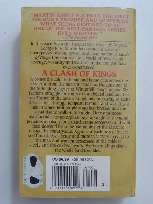 A Clash of Kings Book 2 of A Song of Ice and Fire - George RR Martin