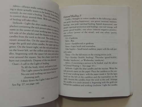 A Little Book Of Candle Magic - D.J. Conway