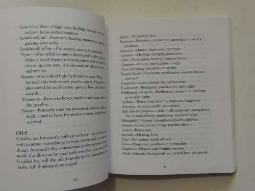 A Little Book Of Candle Magic - D.J. Conway