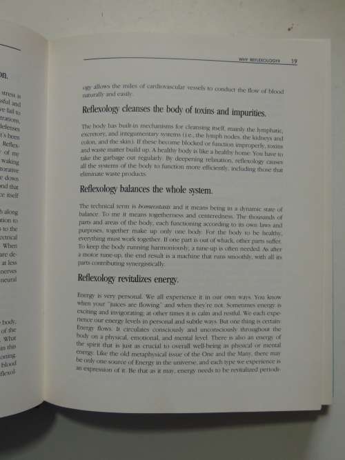 The Reflexology Handbook - A Complete Guide Laura Norman, Thomas Cowan