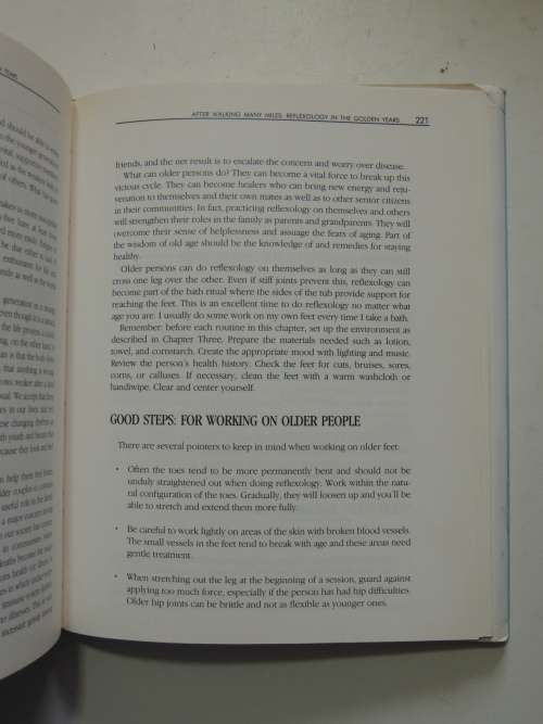 The Reflexology Handbook - A Complete Guide Laura Norman, Thomas Cowan