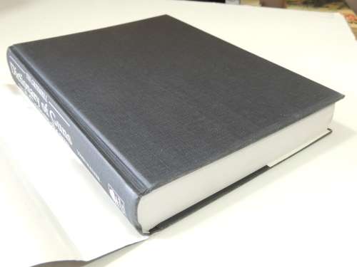 The Greenhill Dictionary of Guns and Gunmakers - John Walter