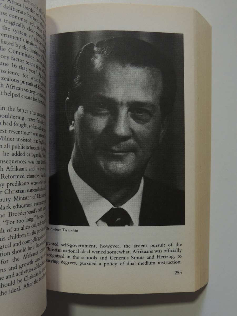 The Super-Afrikaners - Inside The Afrikaner Broederbond - Ivor Wilkins & Hans Strydom