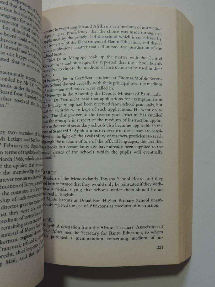 The Super-Afrikaners - Inside The Afrikaner Broederbond - Ivor Wilkins & Hans Strydom