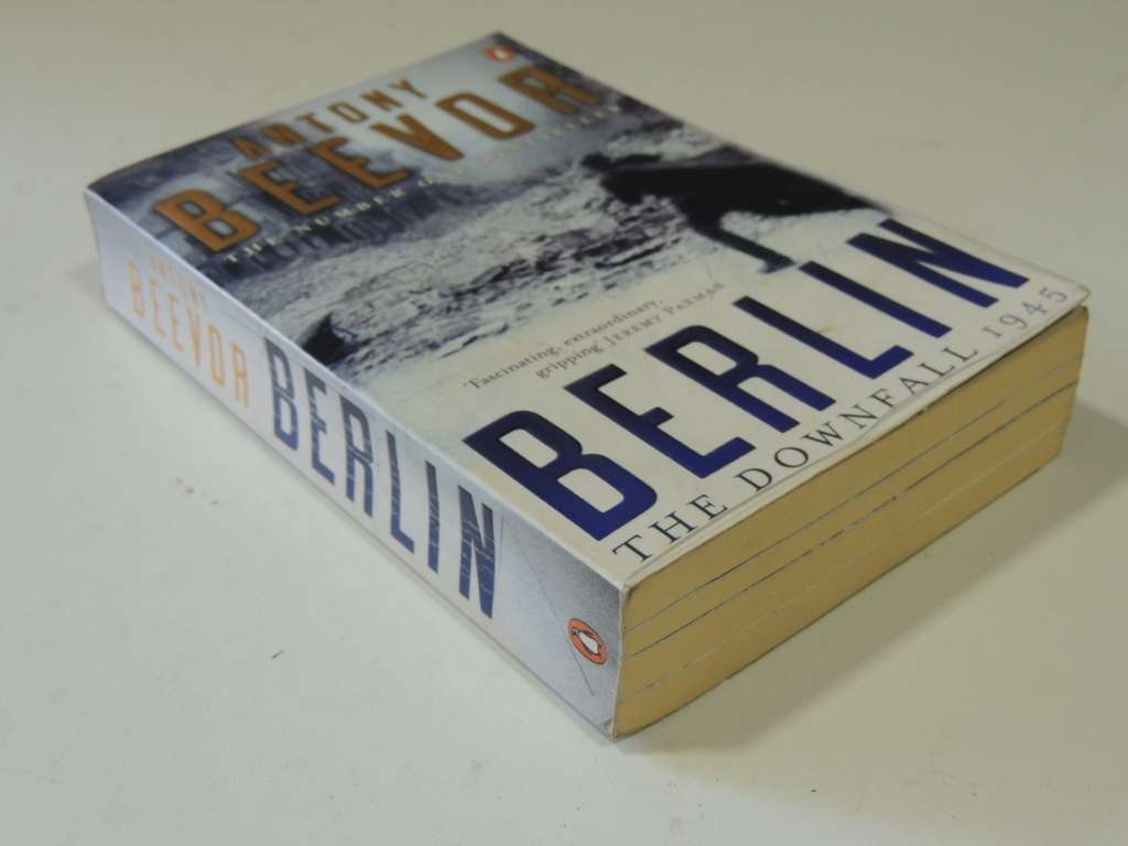 Berlin - The Downfall 1945  Antony Beevor
