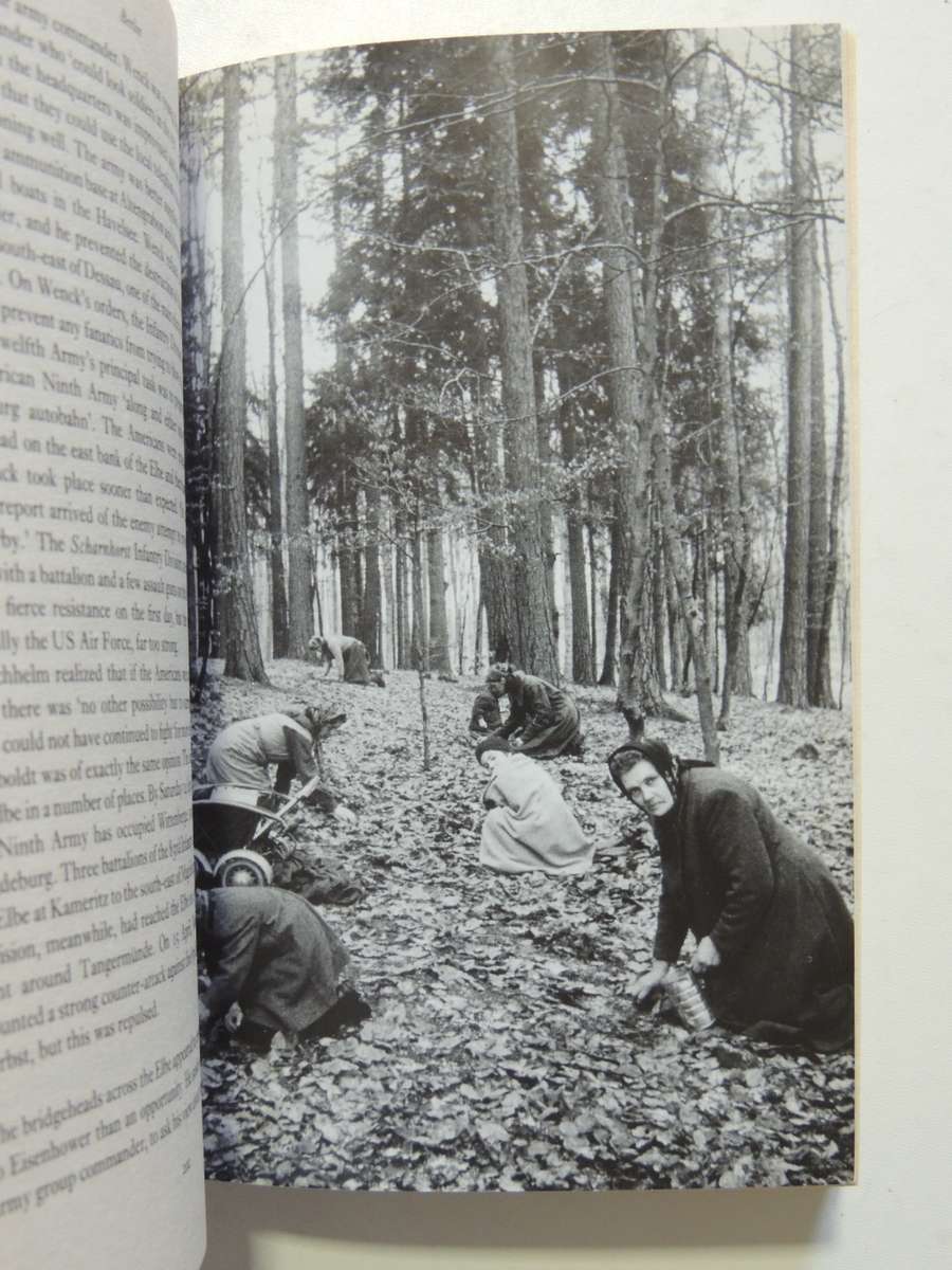 Berlin - The Downfall 1945  Antony Beevor