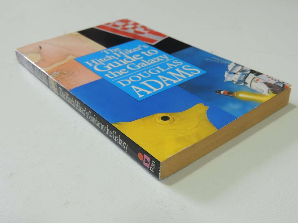 The HitchHiker`s Guide to the Galaxy - Douglas Adams