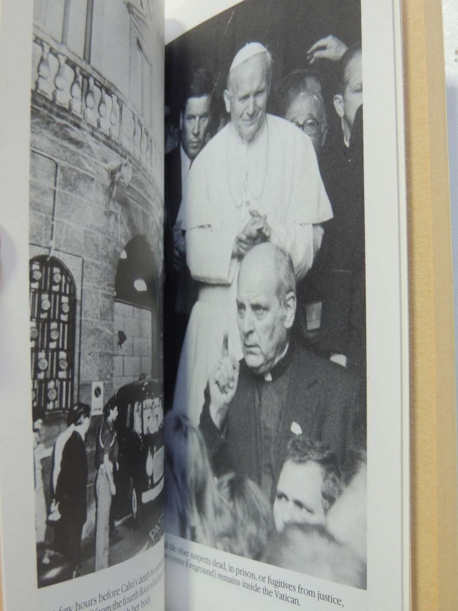 In God`s Name - An Investigation Into The Murder Of Pope John Paul I - David Yallop