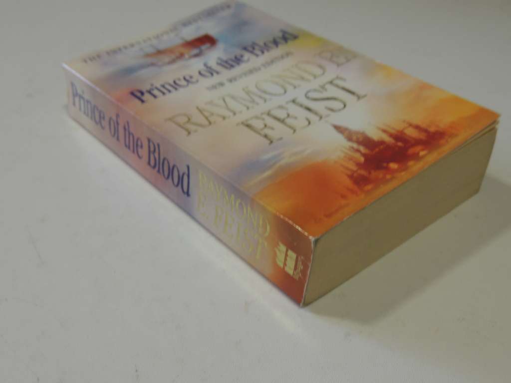 Prince Of The Blood - Raymond E. Feist