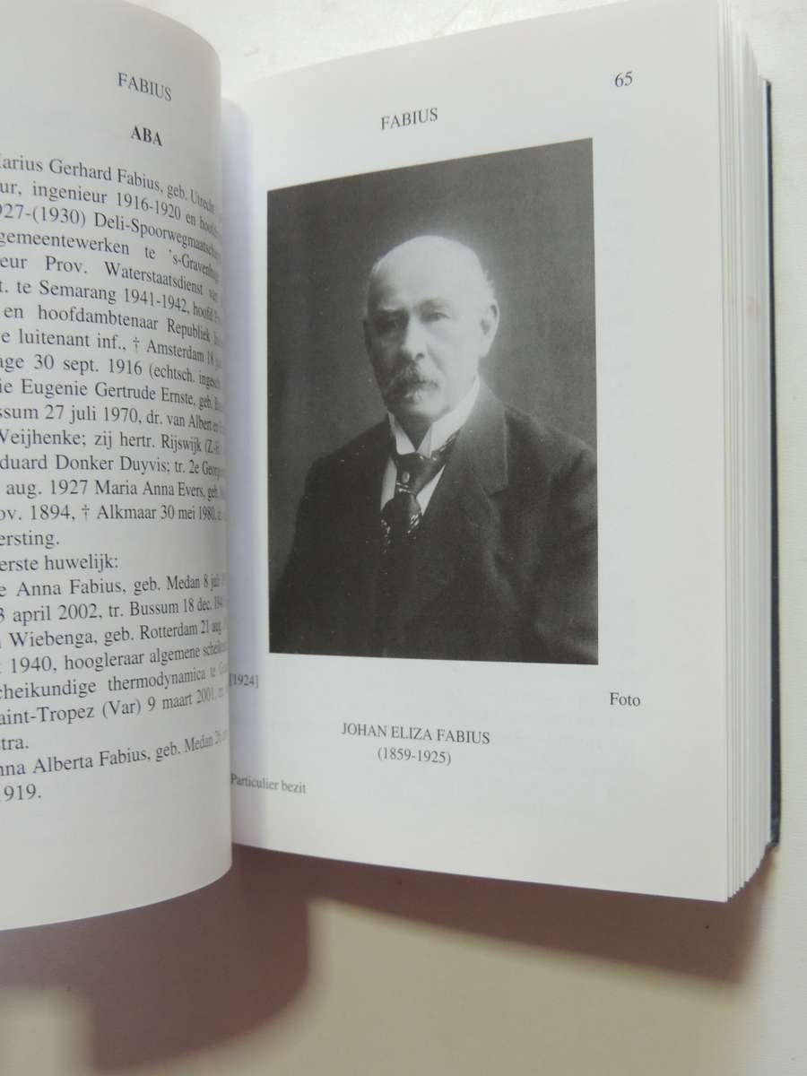 Nederland`s Patriciaat - Genealogieen Van Bekende GeslachtenIN DUTCH