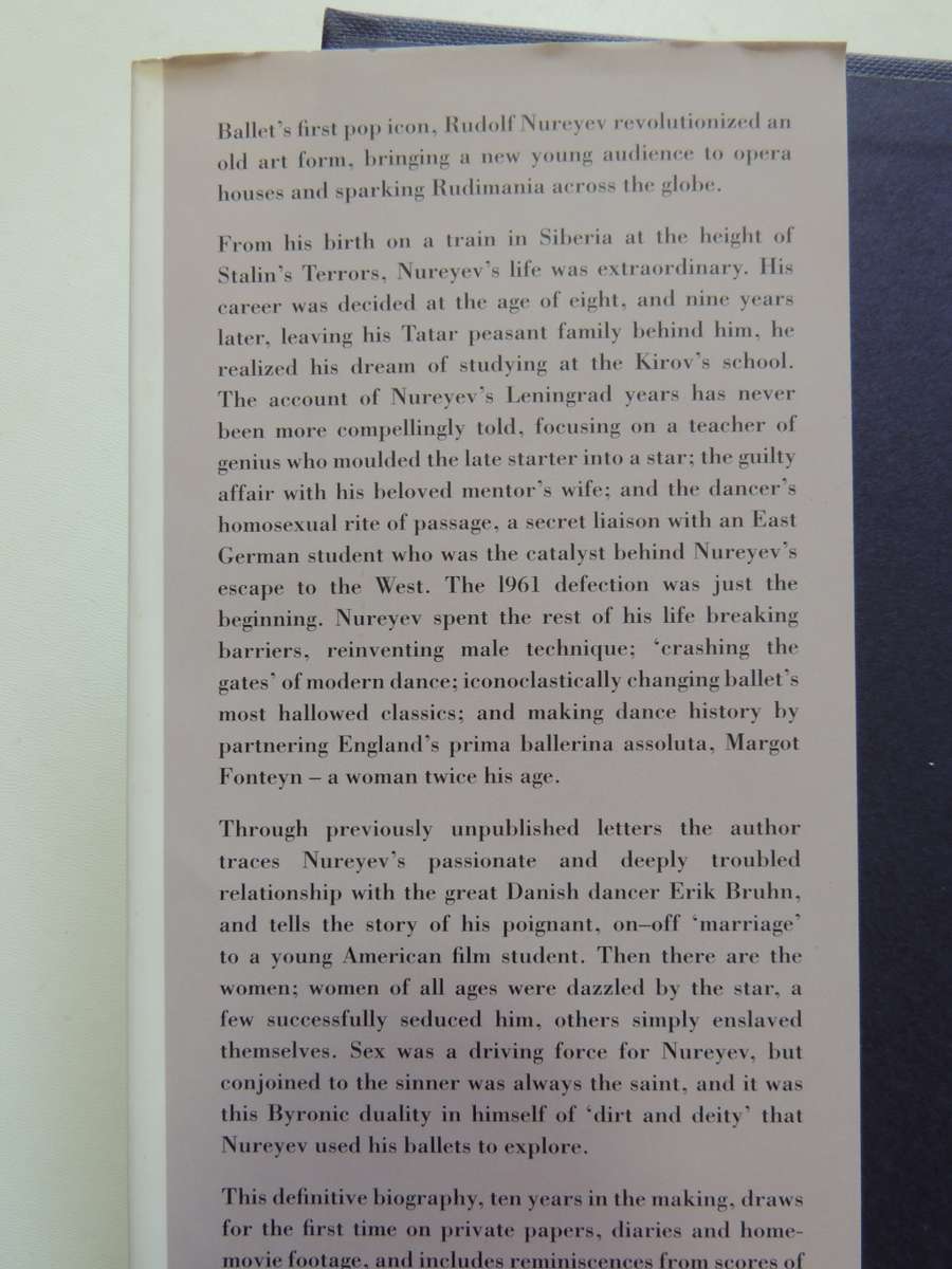 Rudolf Nureyev: The life - Julie KAVANAGH 2007