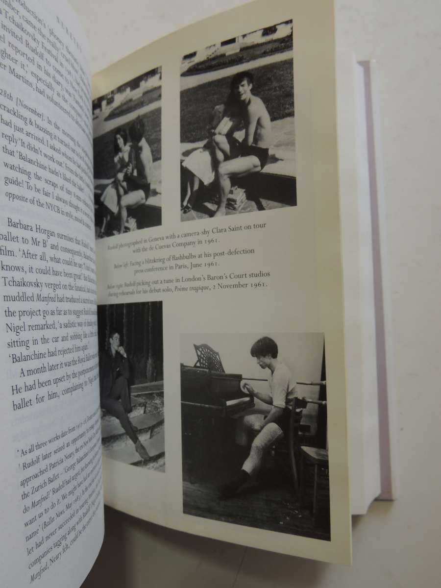 Rudolf Nureyev: The life - Julie KAVANAGH 2007