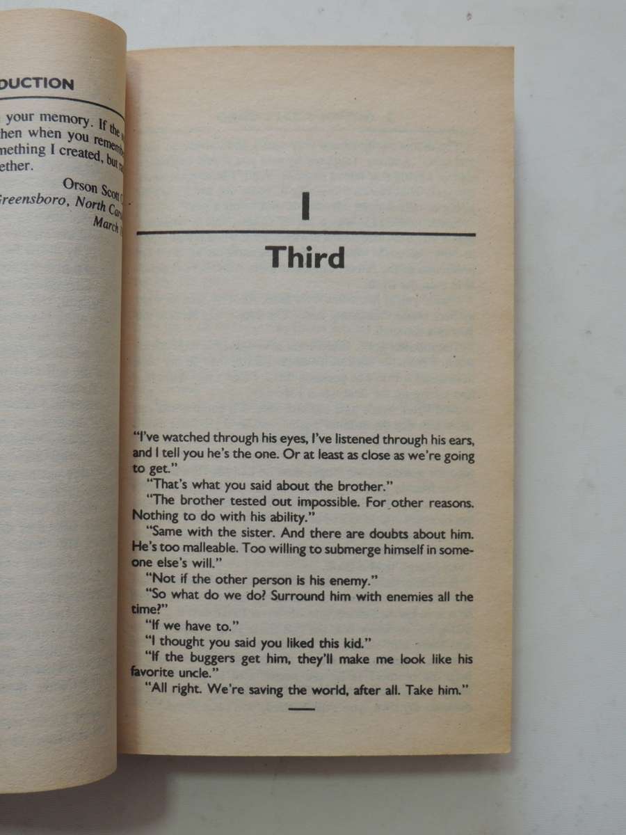 Ender's Game - Vol 1 of the Ender Saga - Orson Scott Card