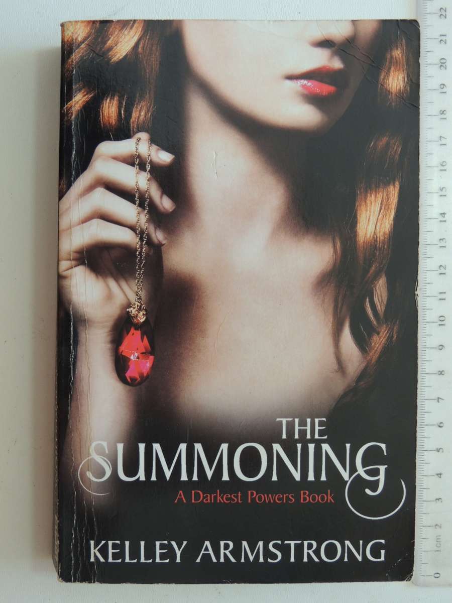 The Summoning- Kelly Armstrong