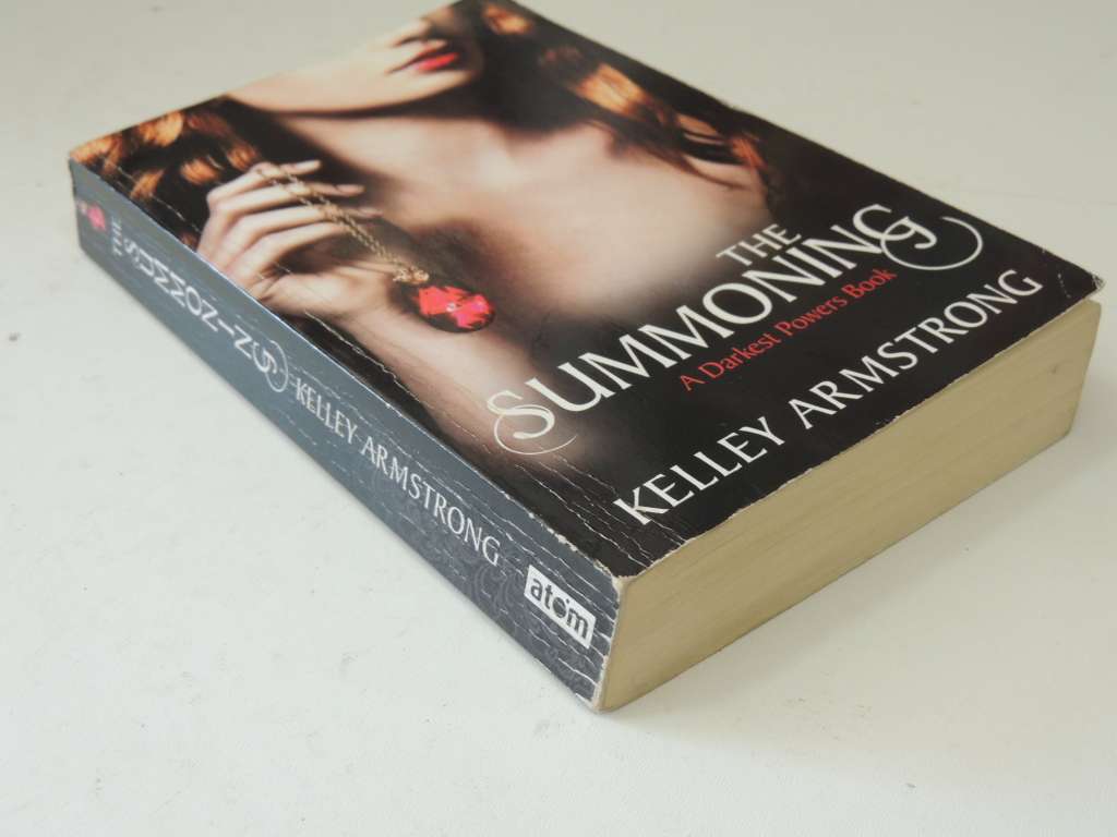 The Summoning- Kelly Armstrong
