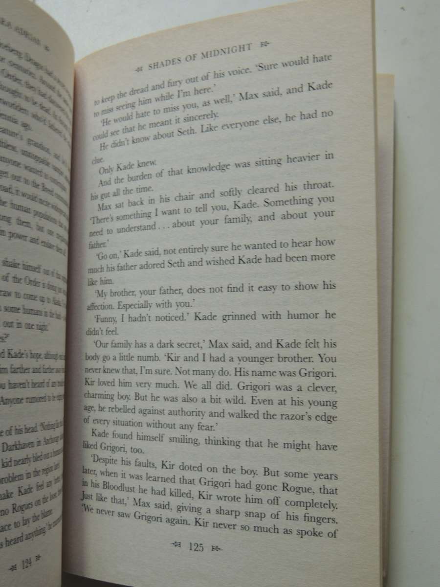 Shades oOf Midnight - Lara Adrian