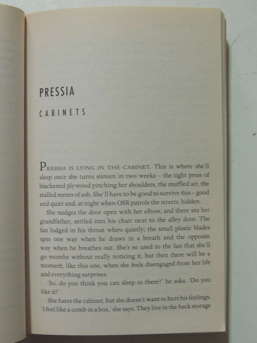 Pure - Pure Trilogy Book 1 - Julianna Baggott