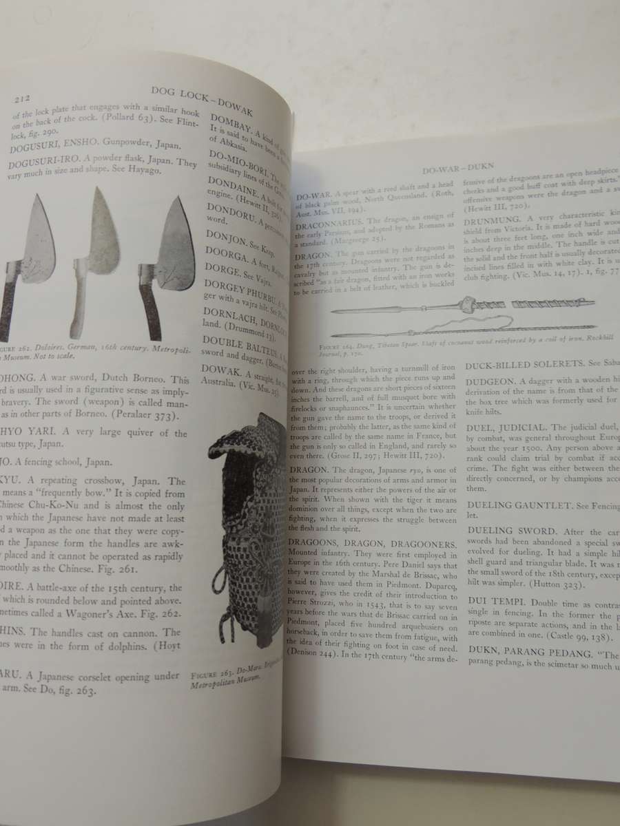 A Glossary Of The Construction, Decoration And Use Of Arms And Armour - George Cameron Stone