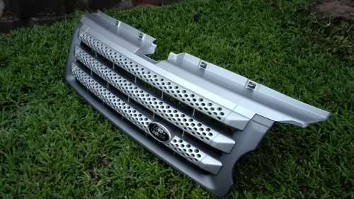 Range Rover face lift front grill