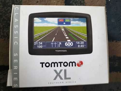 Tom Tom GPS in the box *** GOOD AS NEW ***