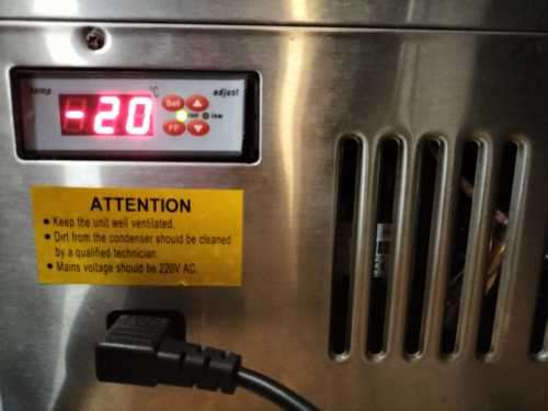 Snowmaster Kellerman 40L Camp fridge with bag