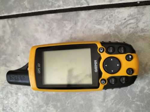 **** Garmin GPS 60 in Very good condition ****