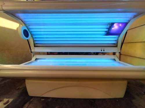 HAPRO Synergy 2401 sunbed. 24 tubes with facial tanner and built in fan. COLLECTION ONLY!!!
