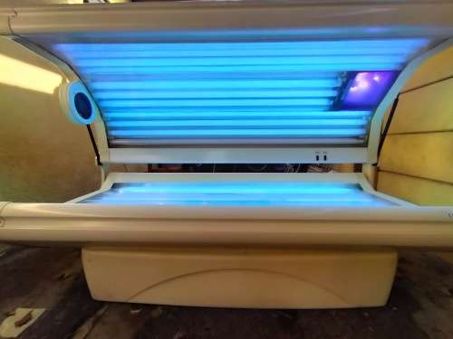 HAPRO Synergy 2401 sunbed. 24 tubes with facial tanner and built in fan. COLLECTION ONLY!!!