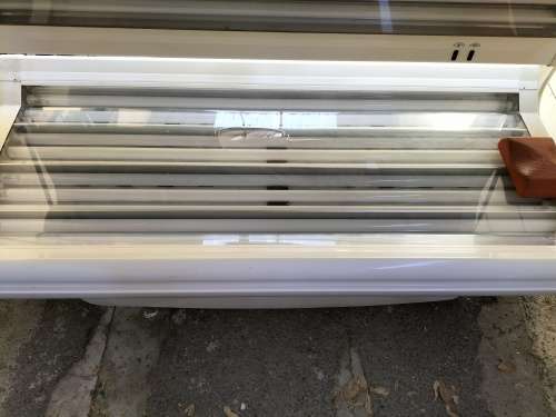 HAPRO Synergy 2401 sunbed. 24 tubes with facial tanner and built in fan. COLLECTION ONLY!!!