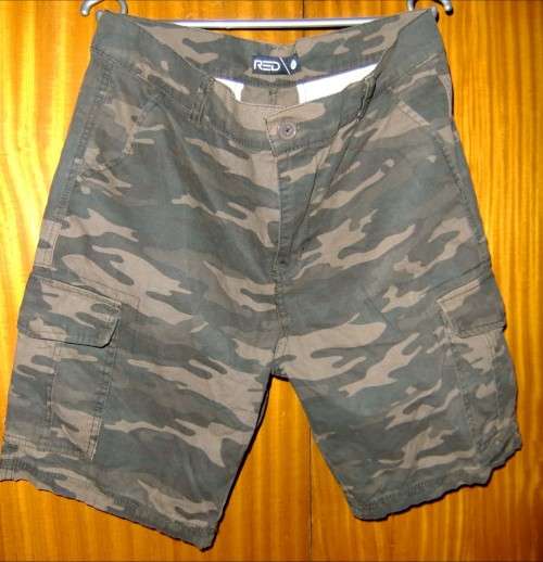 Forest Woodland Camo Men's Cargo Shorts Size 34 MRP (RED Ind.) Brand New