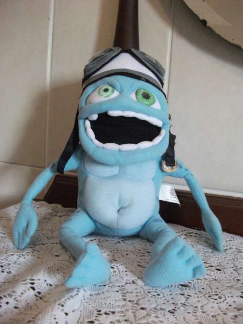 Crazy Frog  35cm (Shipping R50)