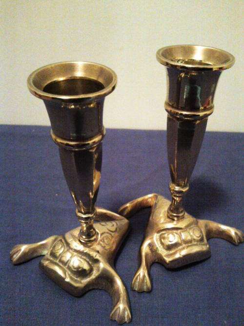 Brass candle holders that looks like frogs