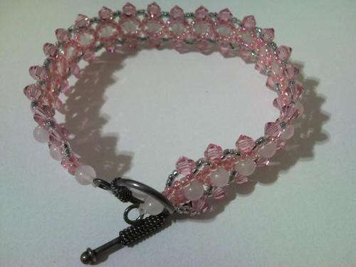New Unique Pink Swarovski Crystal Bracelet (18cm including clasp)