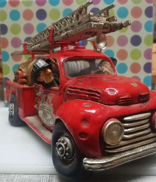 Comic Art of Guillermo Forchino - The Fire Engine (retired item)