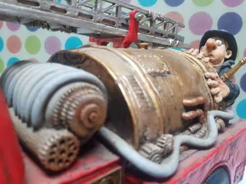 Comic Art of Guillermo Forchino - The Fire Engine (retired item)