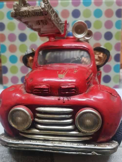 Comic Art of Guillermo Forchino - The Fire Engine (retired item)