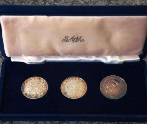 WOW - 1988 Hugenout 3 x R1 Set