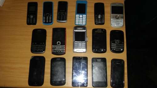 **BARGAIN** Used Phones For Sale! (Working and Non-Working)