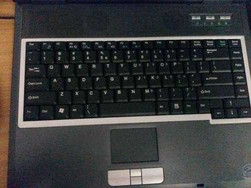 **MECER POSIFLEX 1GB LAPTOP FOR SALE **