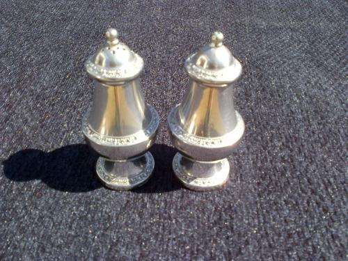 Vintage Retro Lanthe silver plated salt and pepper shakers