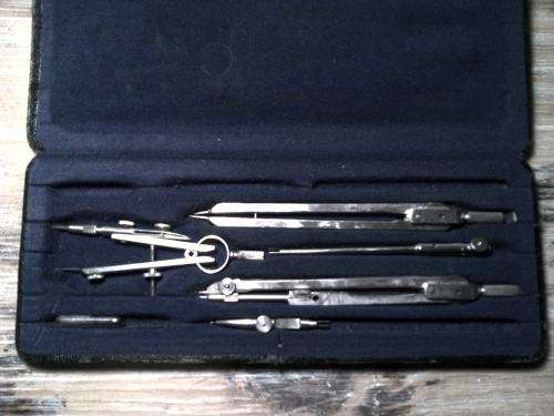 Vintage drawing set in original box