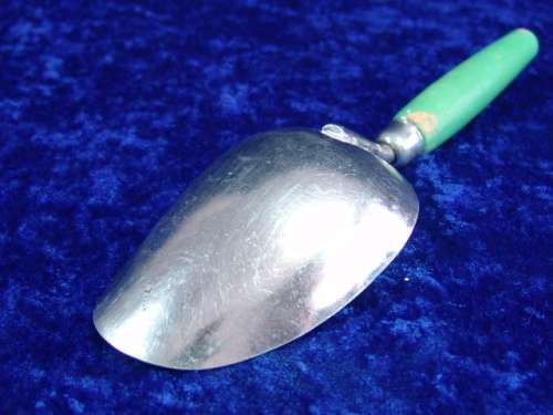 Vintage Measuring Spoon, Skyline made, Level fill 1/4 Cup with wooden hand - Made in Burnley England